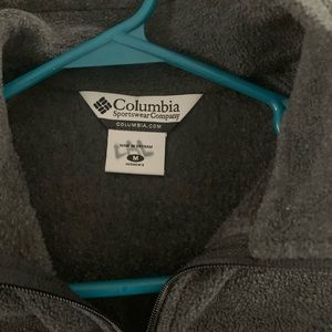 Woman’s adult M Columbia fleece.